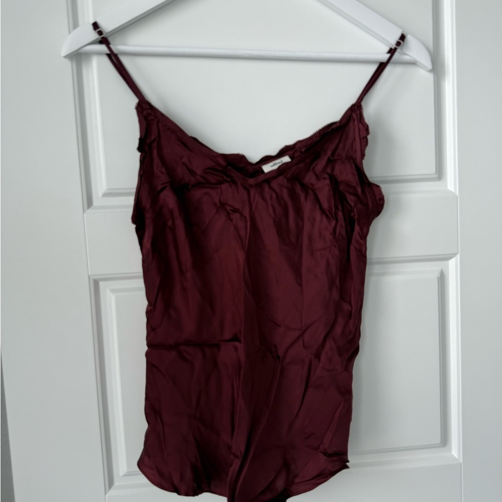 Aritzia Wilfred Elegant Burgundy Women's Camisole Top, Small